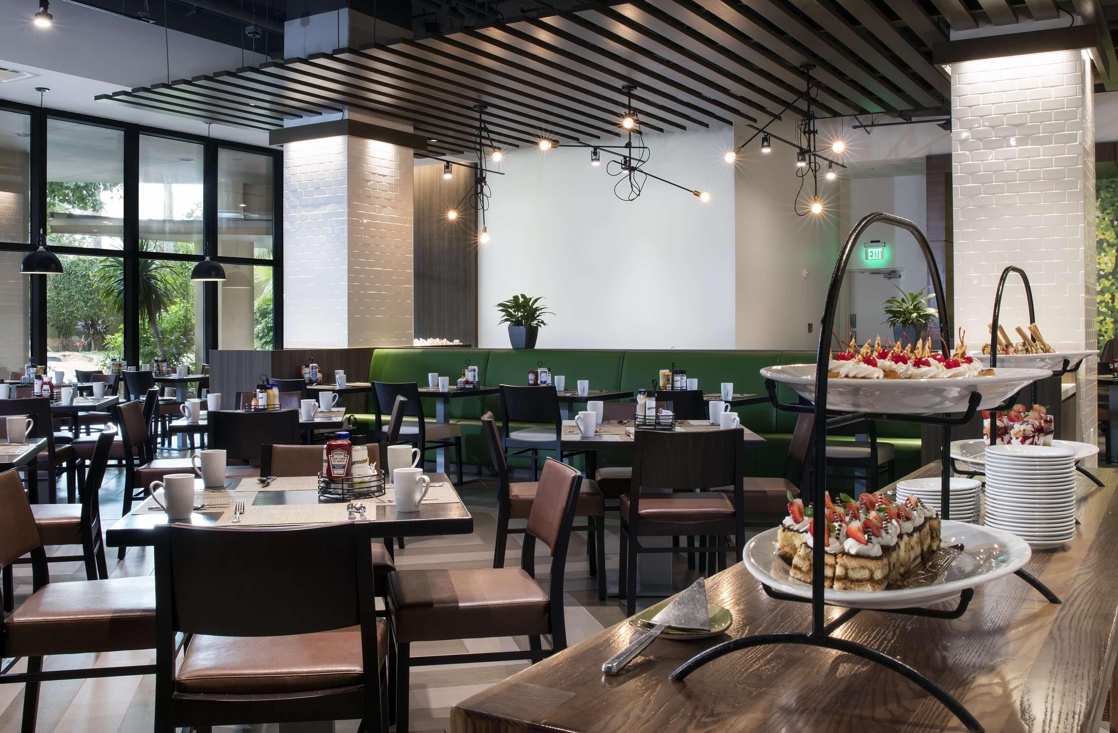 希尔顿逸林酒店迈阿密机场和会议中心 迈阿密泉 外观 照片